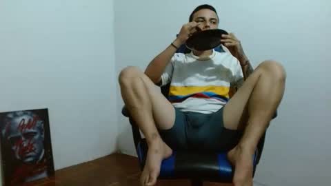 Snapshot of cash_master_nino chatting on 03-11-26, 04:57 master Nino online show from 03-11-26, 04:57