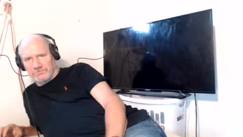 Snapshot of casinocam chatting on 07-28-26, 06:07 CasinoCam online show from 07-28-26, 06:07