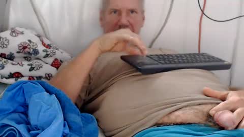 Snapshot of casinocam chatting on 07-30-26, 12:59 CasinoCam online show from 07-30-26, 12:59