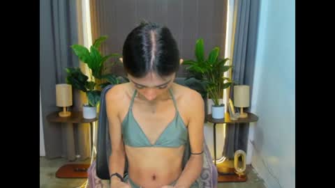 Snapshot of cassandrafoxxx chatting on 06-20-26, 05:27 cassandrafoxxx online show from 06-20-26, 05:27