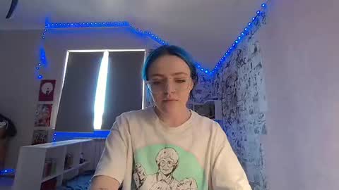 Snapshot of casseyderoche chatting on 07-18-26, 01:15 Stella online show from 07-18-26, 01:15