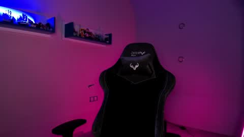 Seductress Cassia  FINDOM AND SADISM  NO NUDE online show from 01-18-25, 07:37