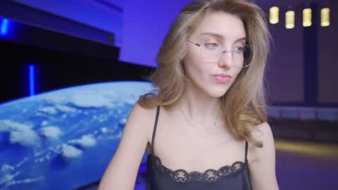 Snapshot of cassiablade1 chatting on 04-11-26, 04:33 Seductress Cassia FINDOM AND SADISM NO NUDE online show from 04-11-26, 04:33