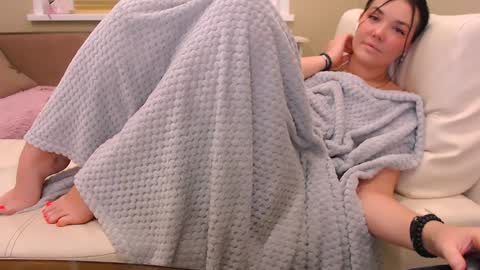 Anna online show from 02-09-25, 01:22