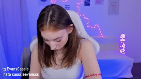 Cassie online show from 02-17-25, 03:47