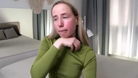 Cassie online show from 05-08-26, 08:47