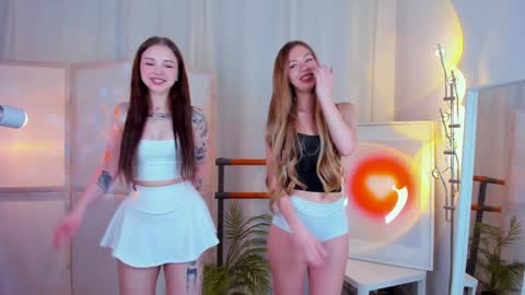 Snapshot of cassie_palmer chatting on 12-13-24, 06:42 Hello my name is Cassie and my friend Nilo is also here online show from 12-13-24, 06:42