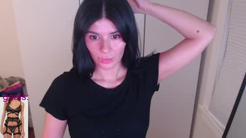 cassiealvarez online show from 10-01-25, 03:56