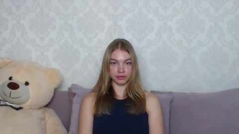 Tina online show from 09-20-25, 05:52