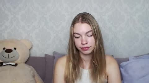 Tina online show from 09-21-25, 04:47