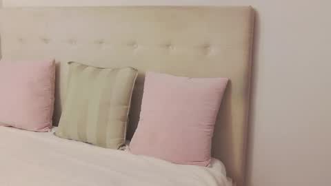 CassieHilton online show from 11-14-25, 08:07