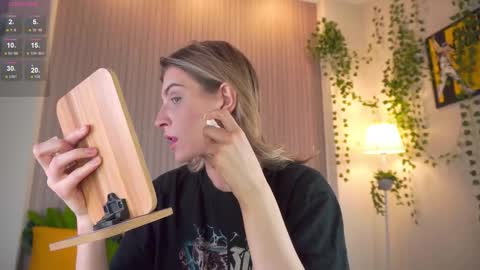 Snapshot of cassieholland chatting on 03-01-26, 07:54 Im Cassie3 online show from 03-01-26, 07:54