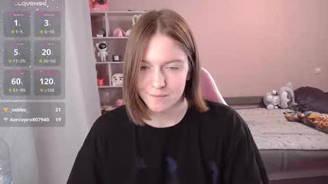 Snapshot of cassiejuice chatting on 10-28-25, 09:17 Cassie online show from 10-28-25, 09:17