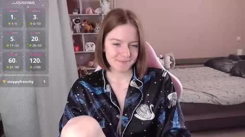 Snapshot of cassiejuice chatting on 11-04-25, 02:43 Cassie online show from 11-04-25, 02:43