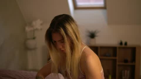 Cassi online show from 05-06-26, 03:24