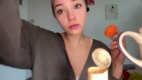 Snapshot of cassijent chatting on 02-27-26, 08:14 Olivia online show from 02-27-26, 08:14