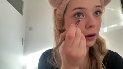 Snapshot of cassijent chatting on 03-17-26, 03:48 Olivia online show from 03-17-26, 03:48