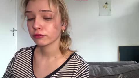 Snapshot of cassijent chatting on 03-25-26, 03:40 Olivia online show from 03-25-26, 03:40