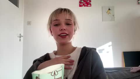 Snapshot of cassijent chatting on 03-31-26, 03:45 Olivia online show from 03-31-26, 03:45