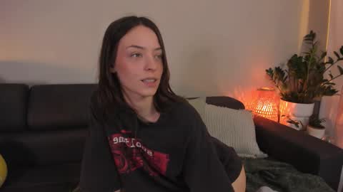 Snapshot of cassisland chatting on 10-09-25, 07:01 cassandra online show from 10-09-25, 07:01