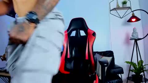 Matheo Brown online show from 01-08-25, 03:40