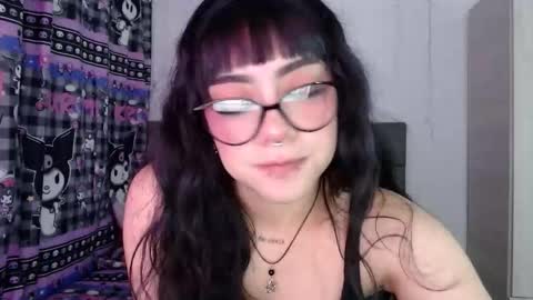 Snapshot of cat_mila_ chatting on 03-10-26, 07:13 Mila online show from 03-10-26, 07:13