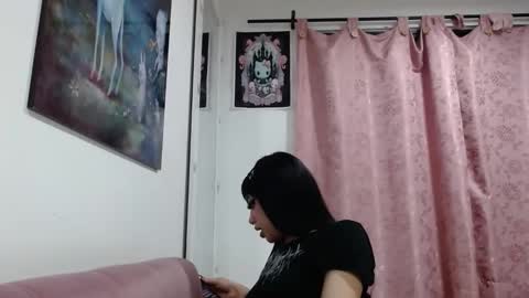Snapshot of cat_mila_ chatting on 03-30-26, 08:26 Mila online show from 03-30-26, 08:26