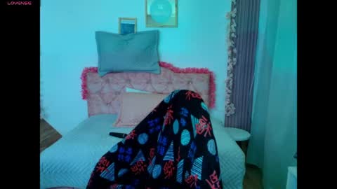 cata_saeeenz0 online show from 04-27-26, 05:05