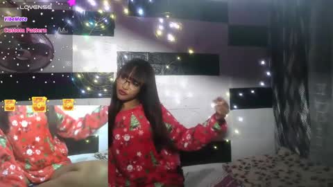 Snapshot of catale_a chatting on 12-16-24, 12:15 sara online show from 12-16-24, 12:15