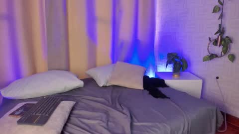 Snapshot of catalella_rouse chatting on 03-07-26, 08:17 catalella_rouse online show from 03-07-26, 08:17