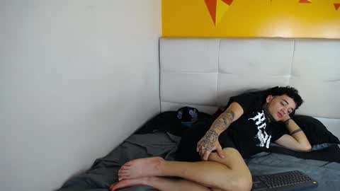 Snapshot of catalellaandpaul chatting on 03-07-25, 08:56 CatalellaAndPaul online show from 03-07-25, 08:56