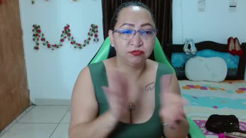 isabel online show from 01-30-25, 09:47