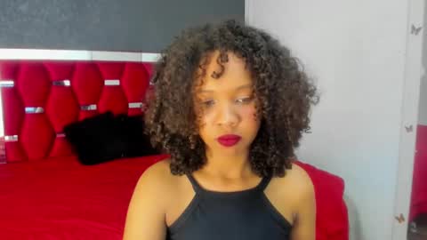 Snapshot of cataleyah_0726 chatting on 03-10-25, 01:01 cata online show from 03-10-25, 01:01