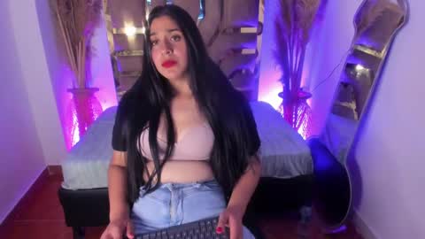 Catalina bustos online show from 02-28-25, 03:59
