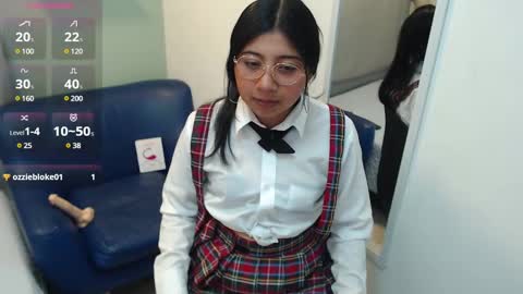 Snapshot of catalina_venus chatting on 12-07-24, 04:53 Catalina online show from 12-07-24, 04:53