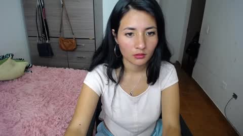 Snapshot of catalinahounn chatting on 02-02-25, 03:39 catalinahounn online show from 02-02-25, 03:39