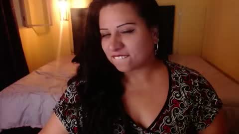 catalinajane1 online show from 06-22-26, 08:17
