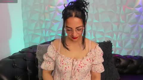 Cata Rios online show from 09-19-25, 02:40