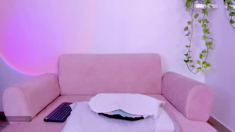      online show from 03-07-26, 04:15