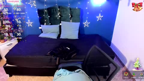 Snapshot of catboobs_ chatting on 12-22-24, 03:11 Mia online show from 12-22-24, 03:11