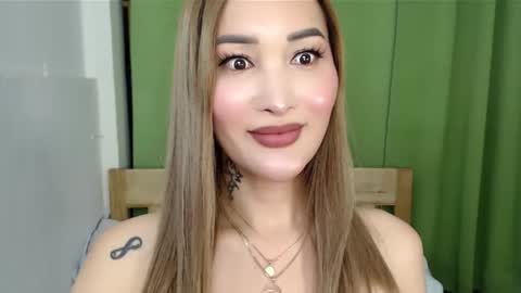 Snapshot of cathalea_toni chatting on 09-23-25, 03:53 red online show from 09-23-25, 03:53