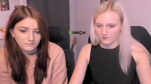 Snapshot of catherine_kitty chatting on 02-06-25, 01:43 Catherine online show from 02-06-25, 01:43