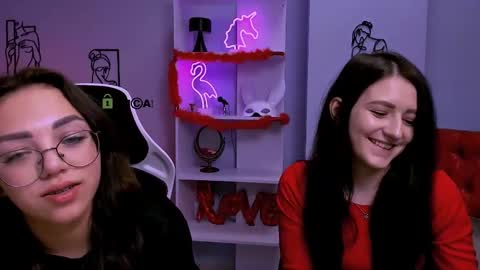 Snapshot of catherine_kitty chatting on 03-12-25, 08:20 Catherine online show from 03-12-25, 08:20