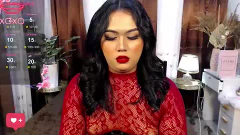 Snapshot of catherine_louise chatting on 12-18-25, 07:09 cath online show from 12-18-25, 07:09