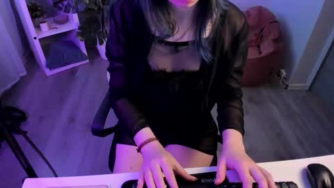 Catherine online show from 03-18-26, 01:14