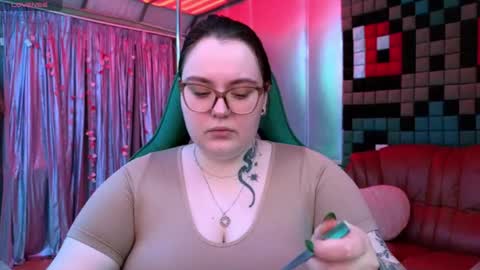 Snapshot of catherineclaire chatting on 05-18-26, 04:24 catherineclaire online show from 05-18-26, 04:24