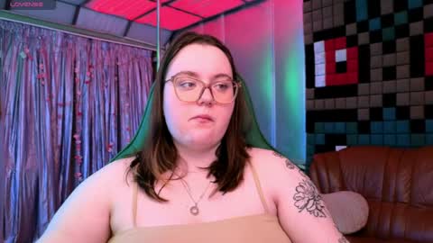 Snapshot of catherineclaire chatting on 05-19-26, 04:35 catherineclaire online show from 05-19-26, 04:35