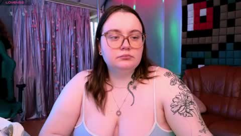 Snapshot of catherineclaire chatting on 05-20-26, 02:34 catherineclaire online show from 05-20-26, 02:34