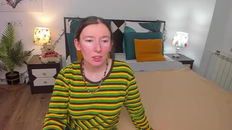 Catrin online show from 02-17-25, 01:58