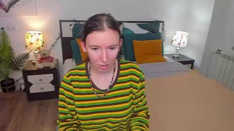 Catrin online show from 02-27-25, 07:12